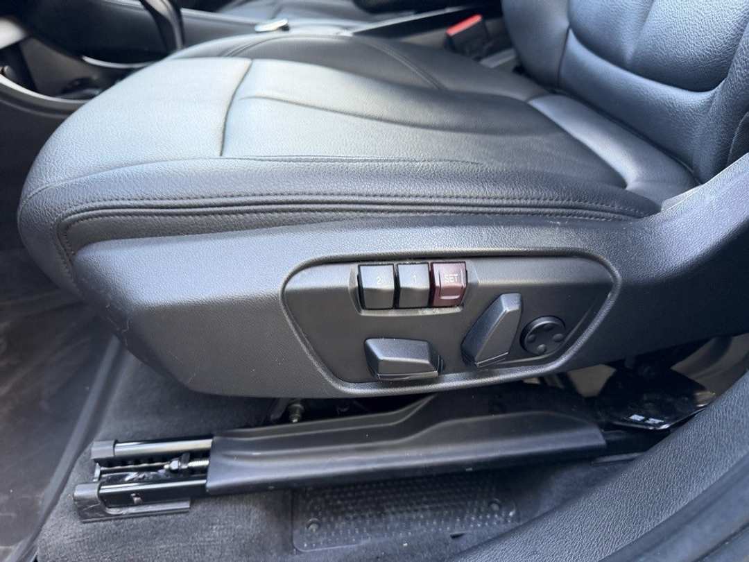 2020 BMW X1 xDrive28i - Image 14