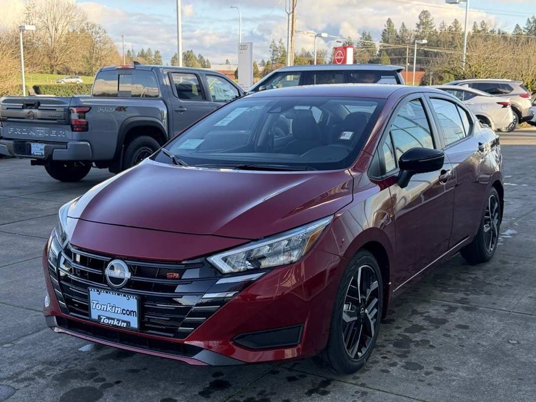 2025 Nissan Versa 1.6 SR - Image 4