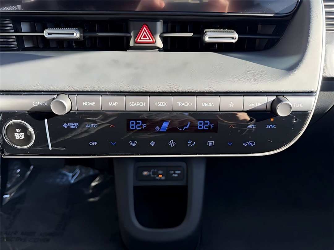 2026 Hyundai Ioniq 5 SEL - Image 22