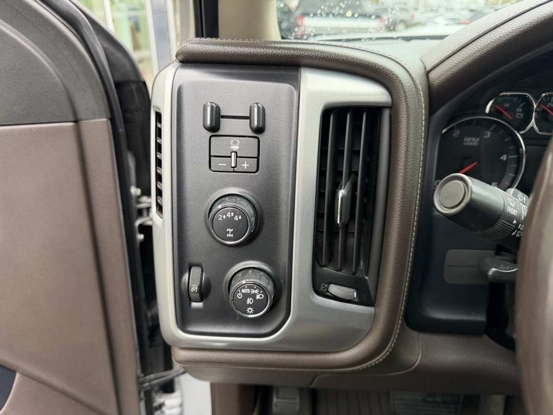 2018 GMC Sierra 2500Hd SLT - Image 16