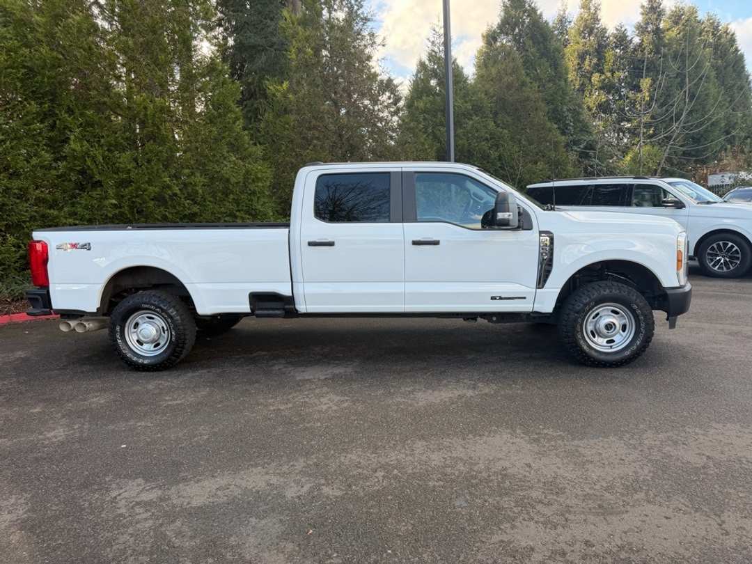 2024 Ford F-350Sd XL - Image 3