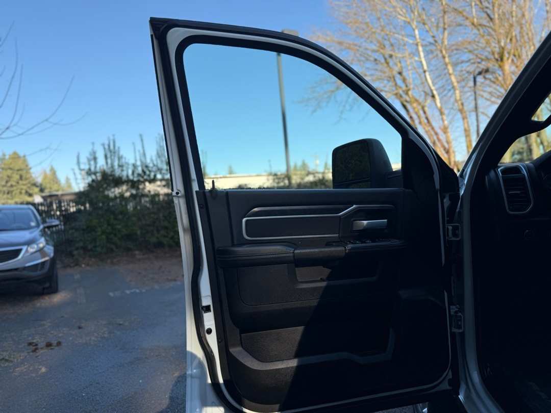 2024 Ram 2500 Big Horn - Image 27