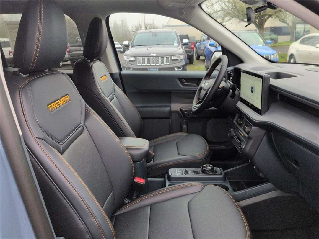 2026 Ford Maverick Tremor - Image 30