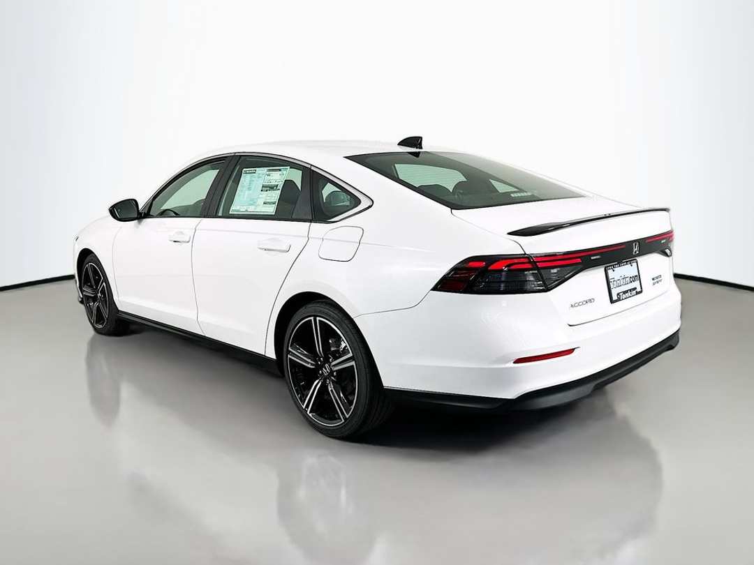2025 Honda Accord Sport - Image 5