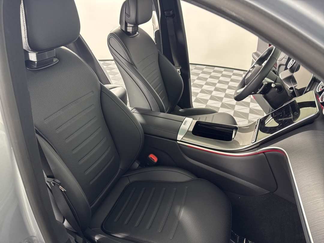 2025 Mercedes-Benz GLC GLC 350e - Image 20
