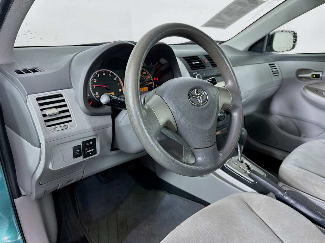 2010 Toyota Corolla LE - Image 10