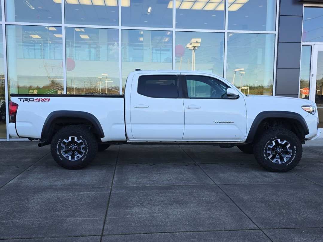 2019 Toyota Tacoma - Image 2