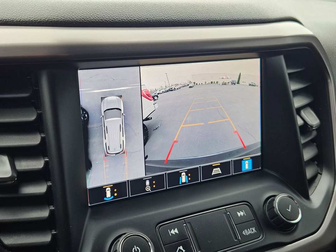 2021 GMC Acadia AT4 - Image 21