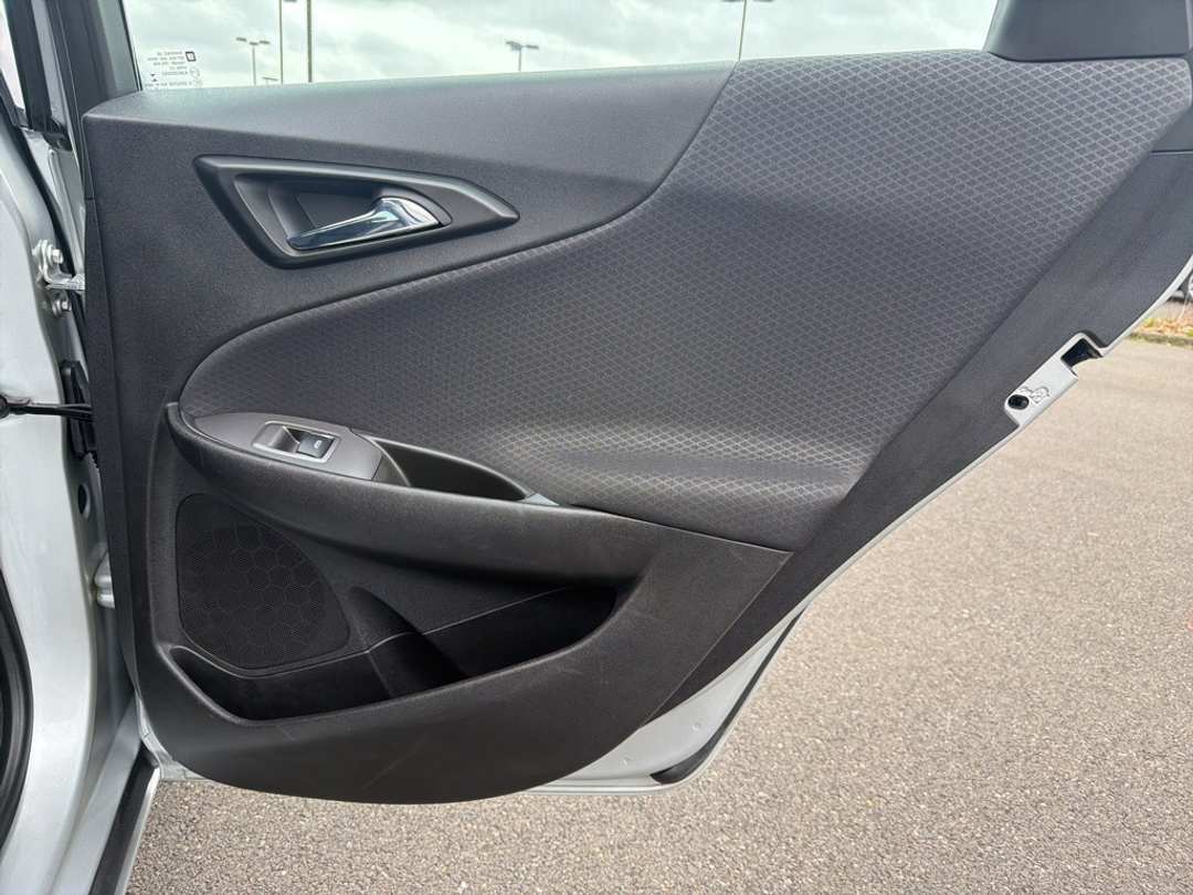 2019 Chevrolet Malibu LT - Image 19