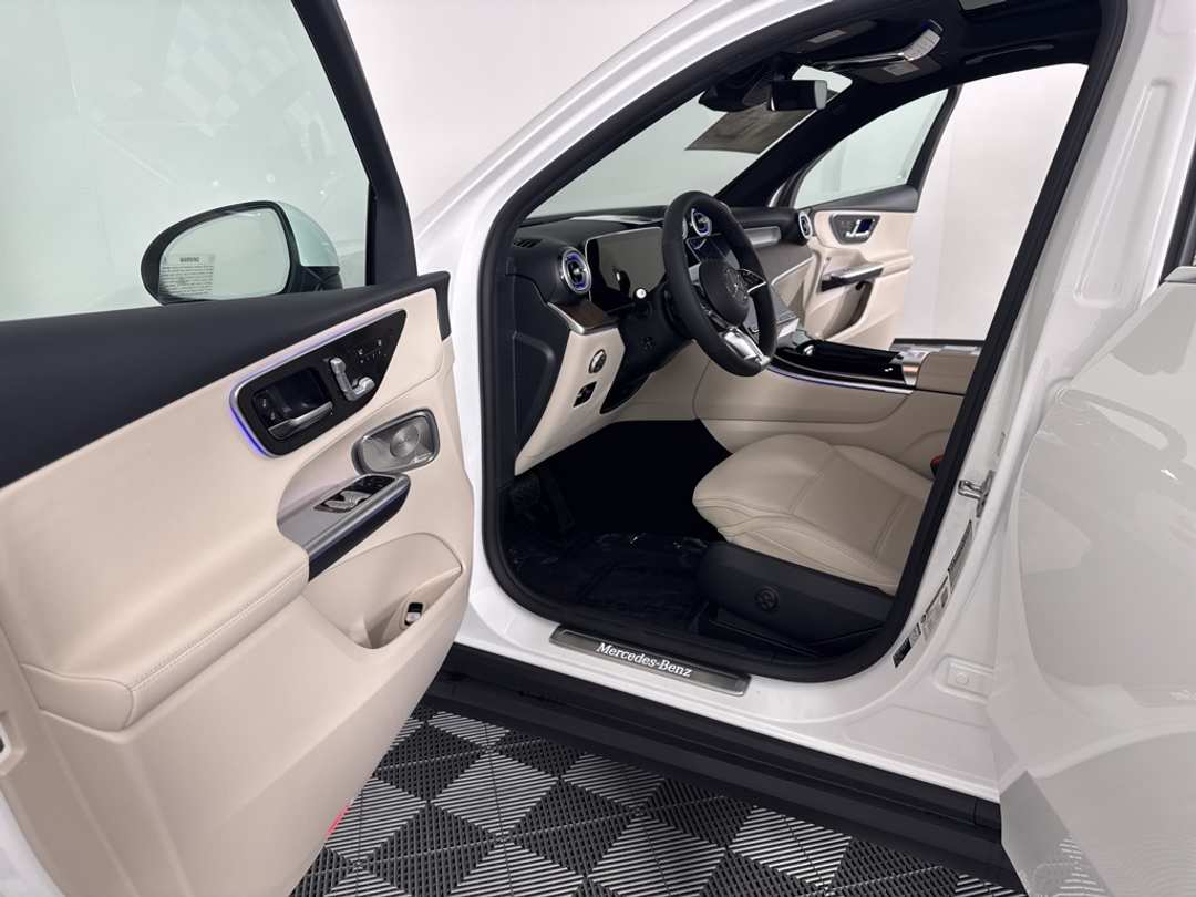 2026 Mercedes-Benz GLC GLC 300 - Image 23
