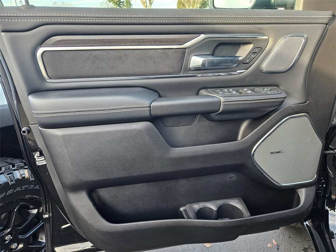 2026 Ram 1500 Laramie - Image 10