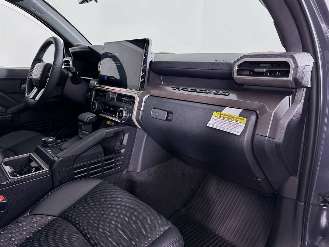 2025 Toyota Tacoma TRD OffRoad - Image 29