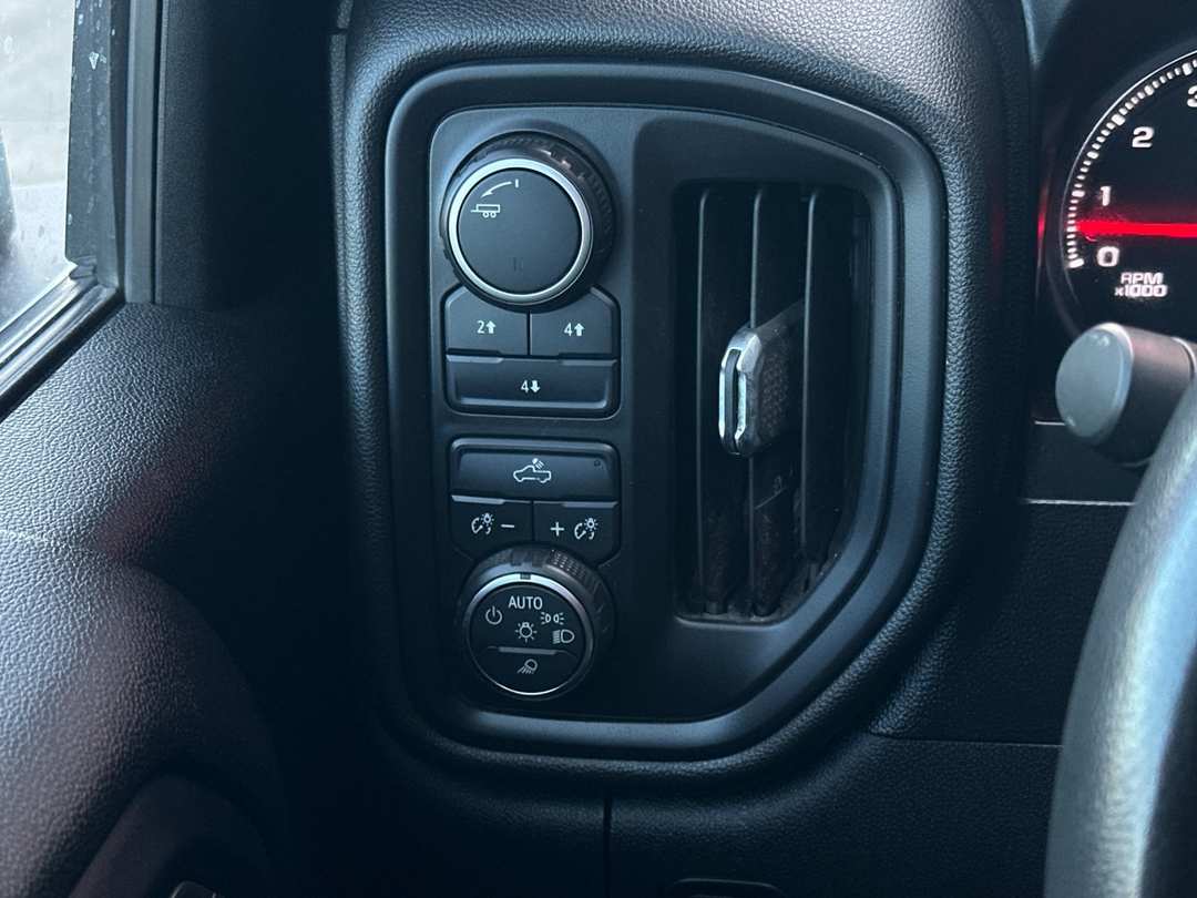 2021 Chevrolet Silverado 2500Hd Custom - Image 24