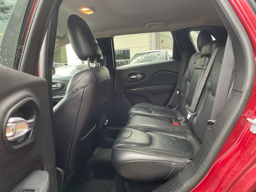 2016 Jeep Cherokee Limited - Image 18