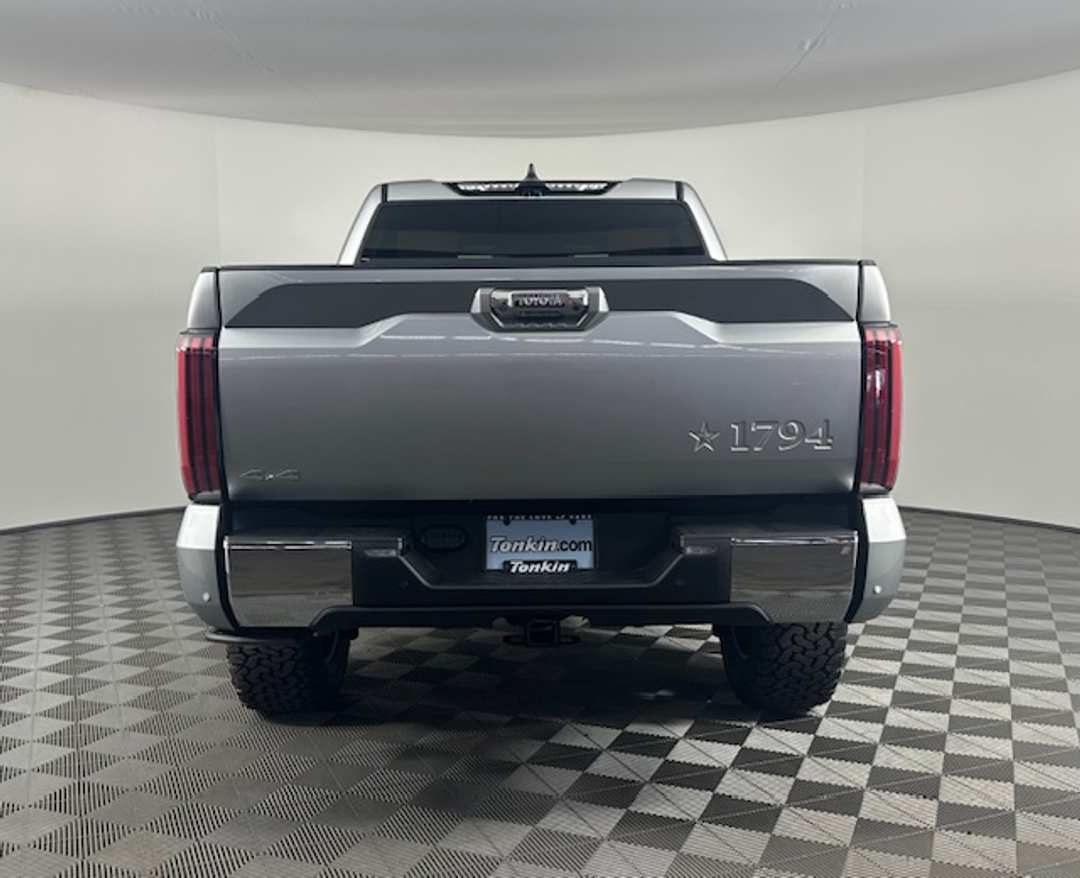 Toyota Tundra - Image 7