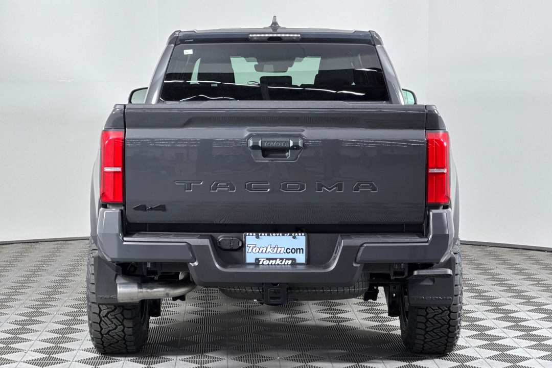 Toyota Tacoma - Image 4