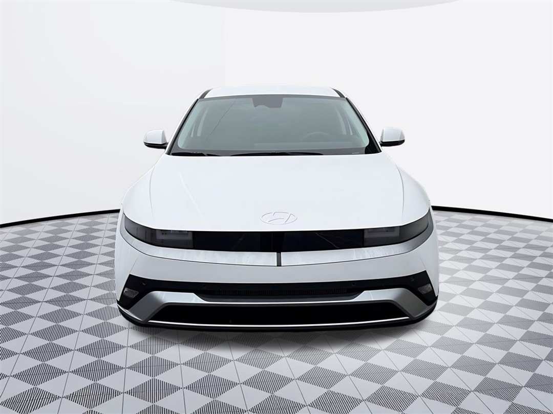 2026 Hyundai Ioniq 5 SEL - Image 3