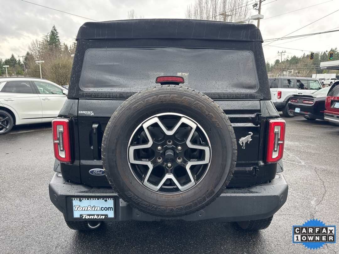 2024 Ford Bronco Outer Banks - Image 8