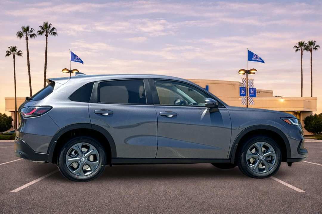 2026 Honda HR-V LX - Image 3