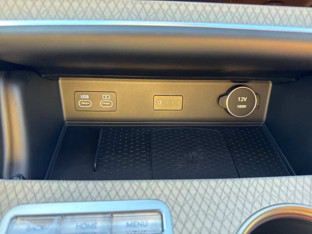 2026 Genesis Gv80 2.5T Prestige - Image 30