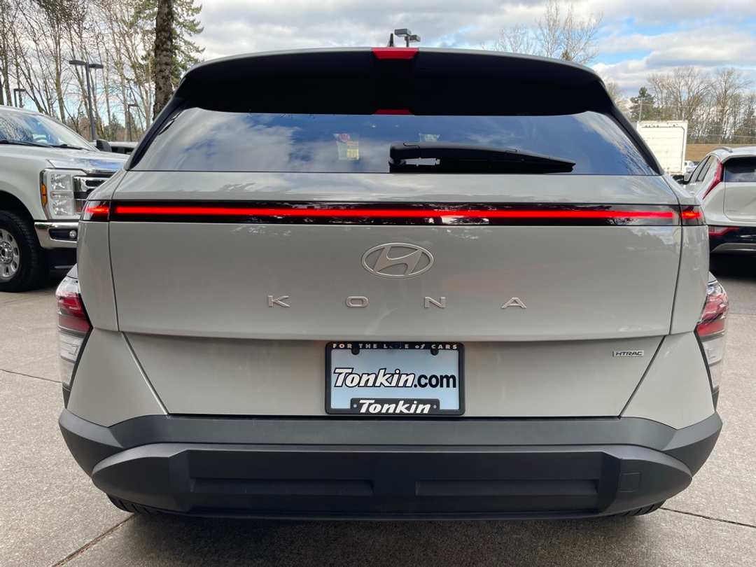 2024 Hyundai Kona SEL - Image 5