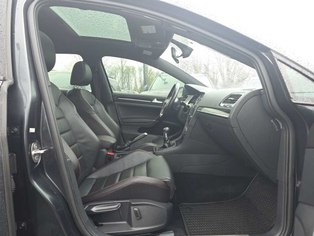 2017 Volkswagen Golf Gti SE - Image 22