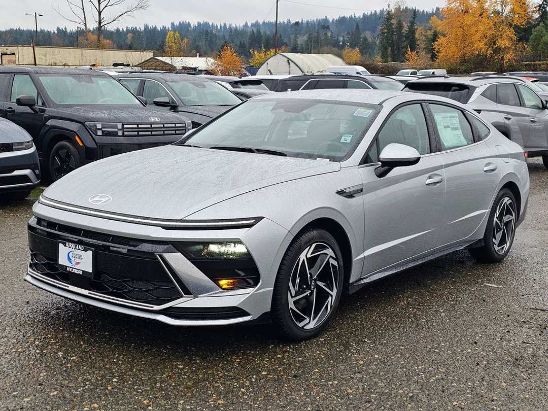 2026 Hyundai Sonata SEL Sport - Image 3