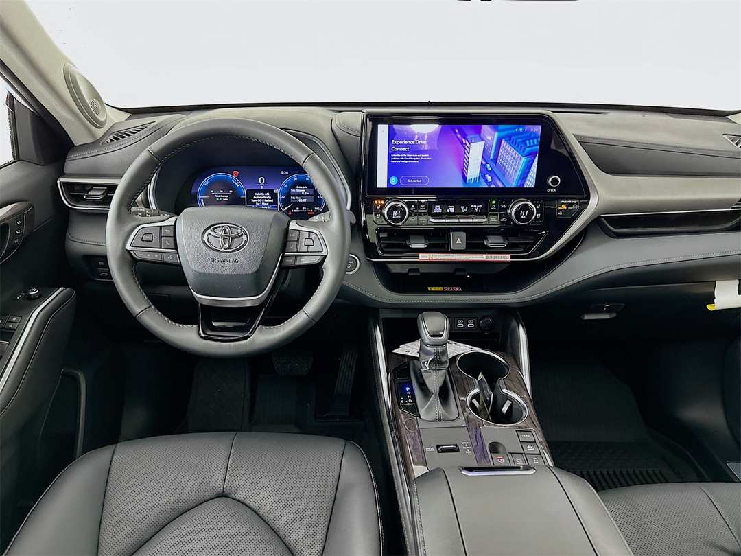 2026 Toyota Highlander Limited - Image 24