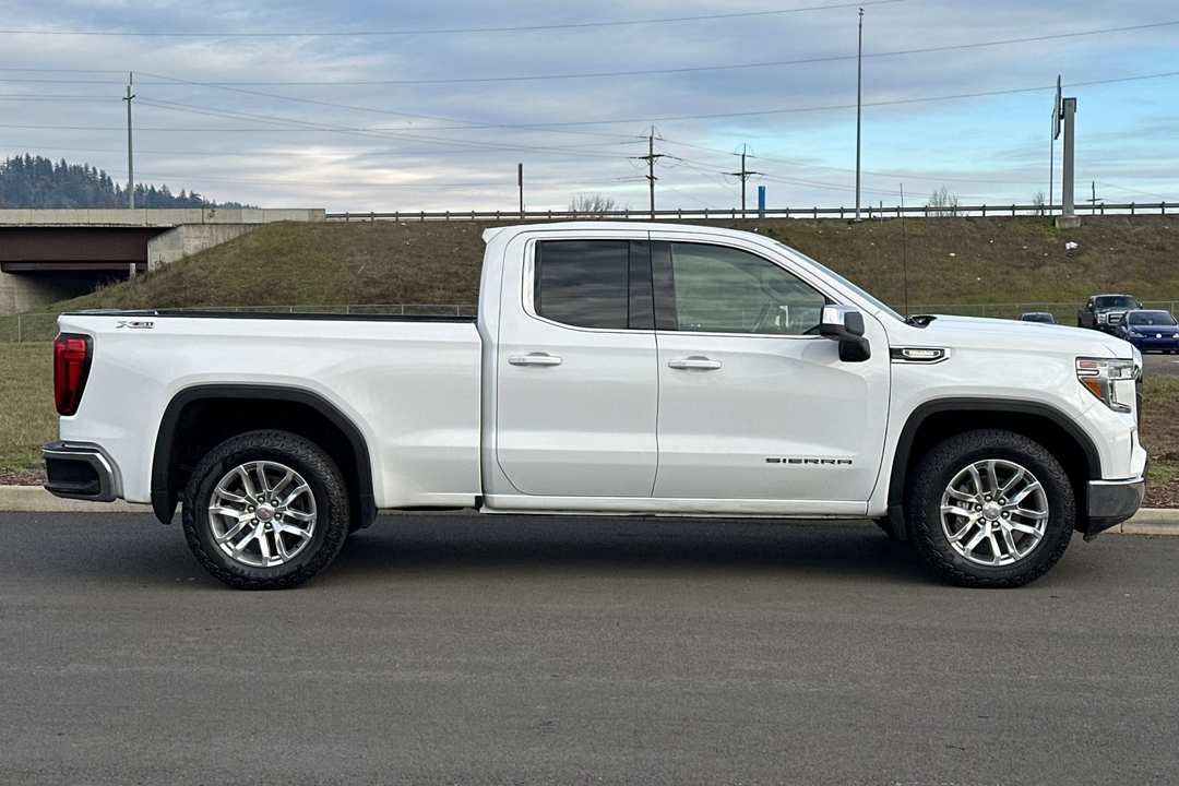 2022 GMC Sierra 1500 Limited SLE - Image 2