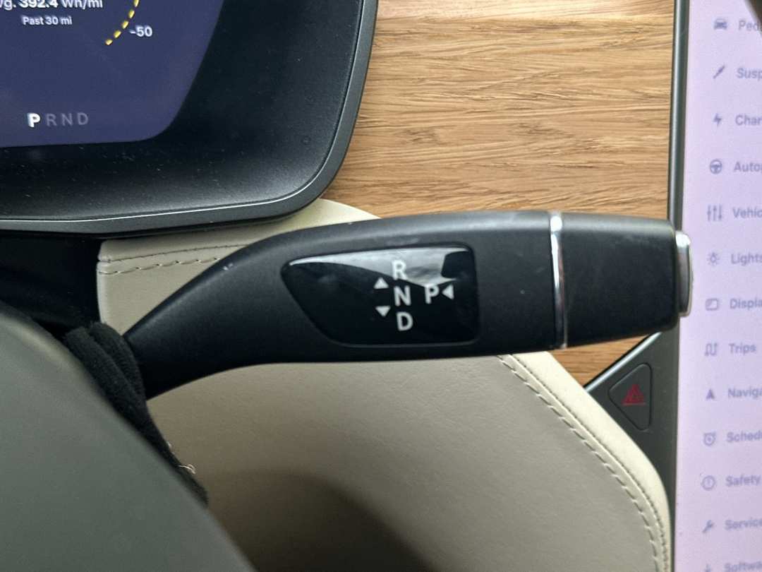 2018 Tesla Model X 100D - Image 21