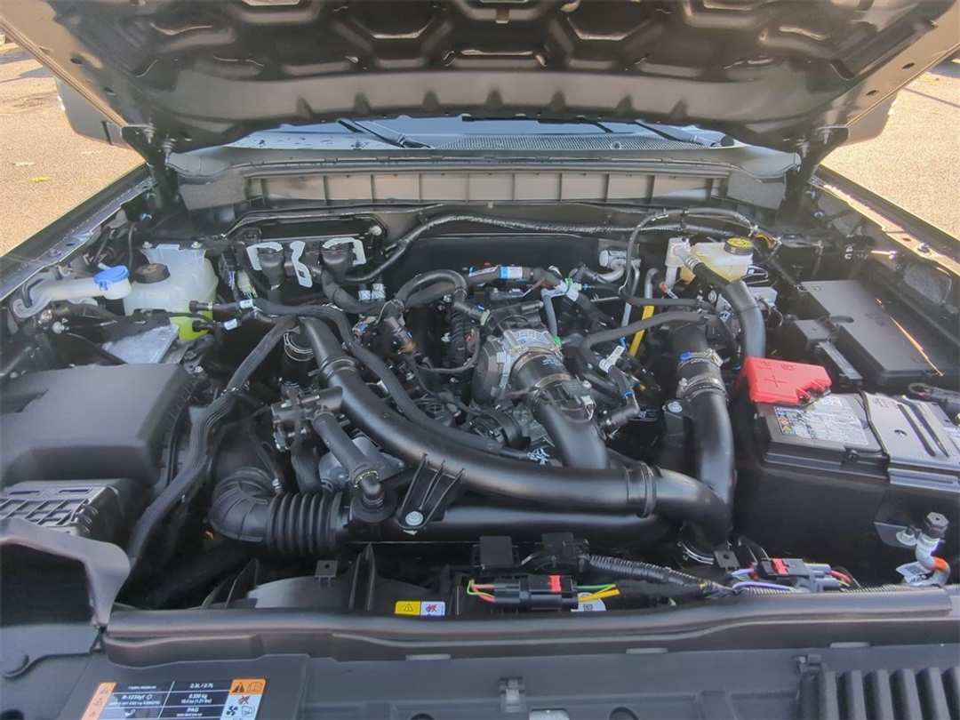 2025 Ford Bronco Badlands - Image 29