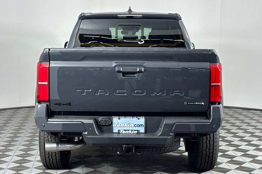2025 Toyota Tacoma TRD Off Road - Image 5