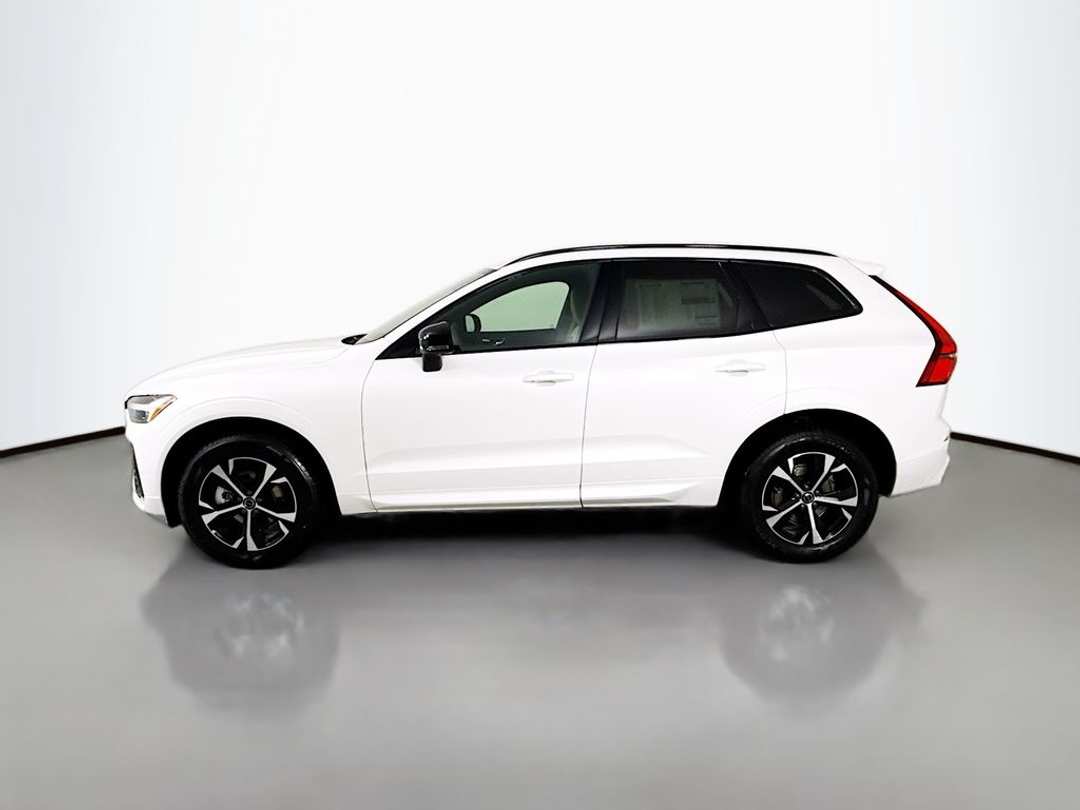 2026 Volvo Xc60 B5 Core - Image 2