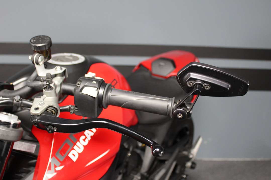 2021 Ducati Monster + - Image 9