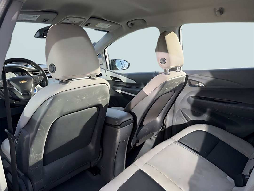 2020 Chevrolet Bolt Ev LT - Image 30