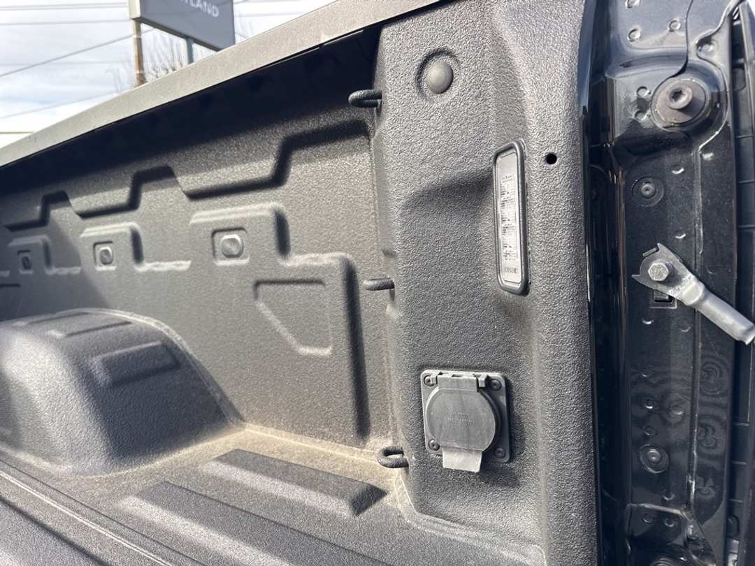 2022 GMC Sierra 2500Hd Denali - Image 16