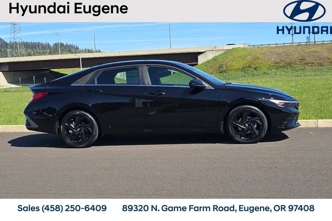 2026 Hyundai Elantra SEL Sport - Image 3