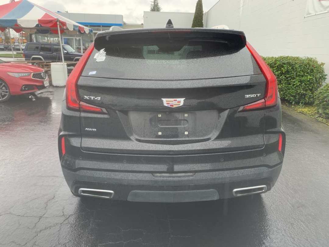 2024 Cadillac Xt4 Premium Luxury - Image 3