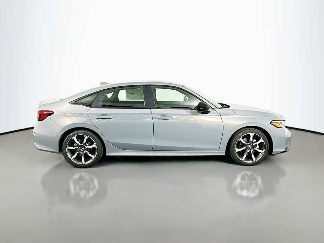 2026 Honda Civic Sport Touring - Image 8