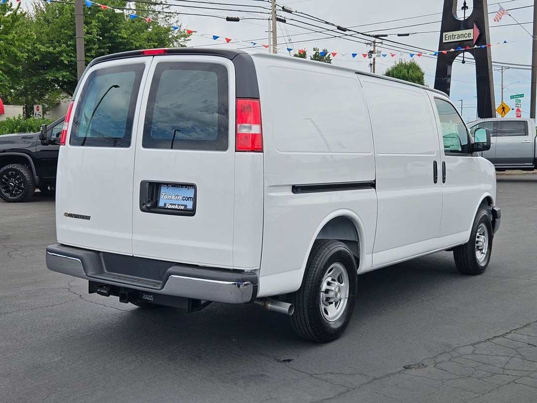 2025 Chevrolet Express 2500 Work - Image 6