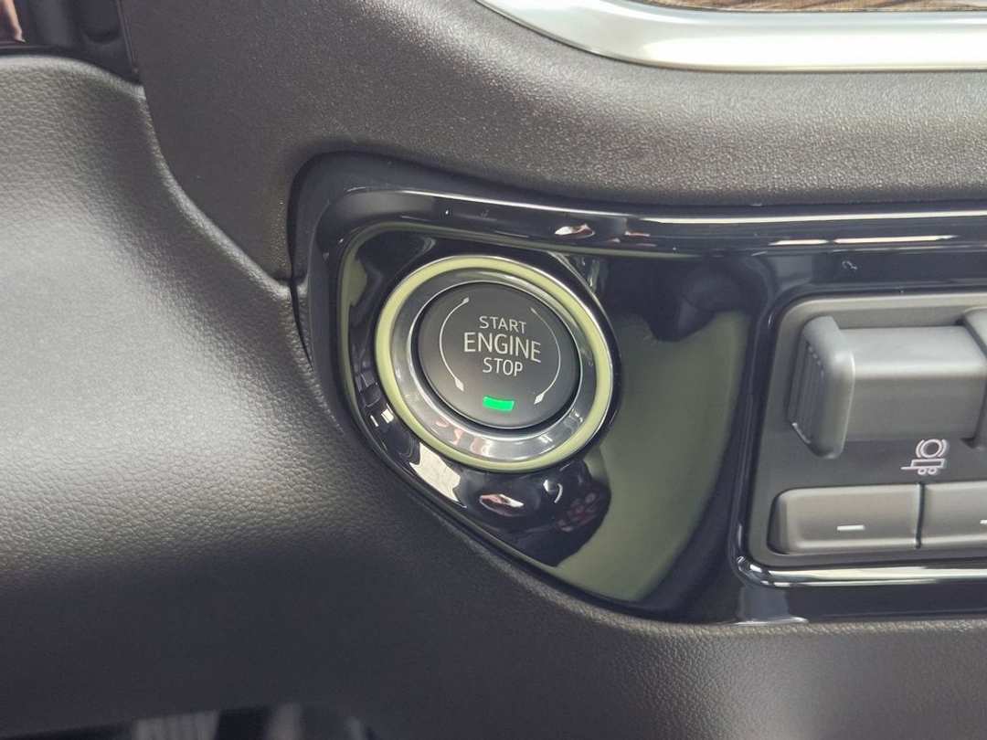 2026 Chevrolet Silverado 1500 RST - Image 17