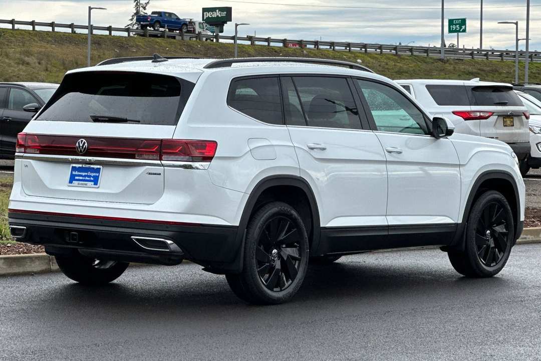 2026 Volkswagen Atlas 2.0T SE w/Technology - Image 3