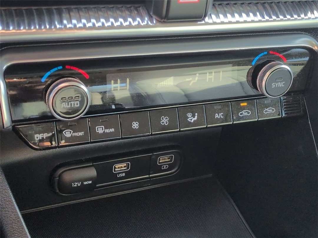 2021 Kia K5 EX - Image 21