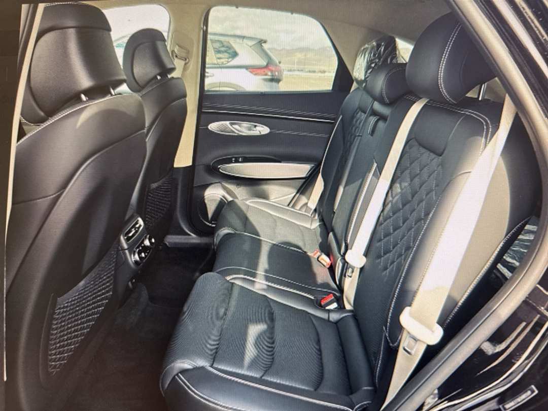 2025 Genesis Electrified Gv70 Prestige - Image 8