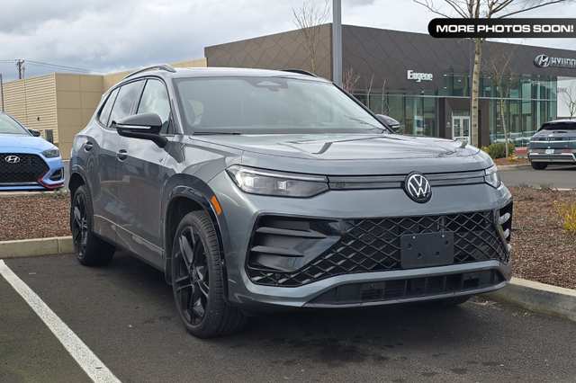 2025 Volkswagen Tiguan 2.0T SE RLine Black