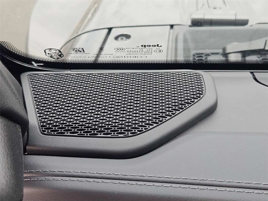 2026 Jeep Gladiator Rubicon - Image 12