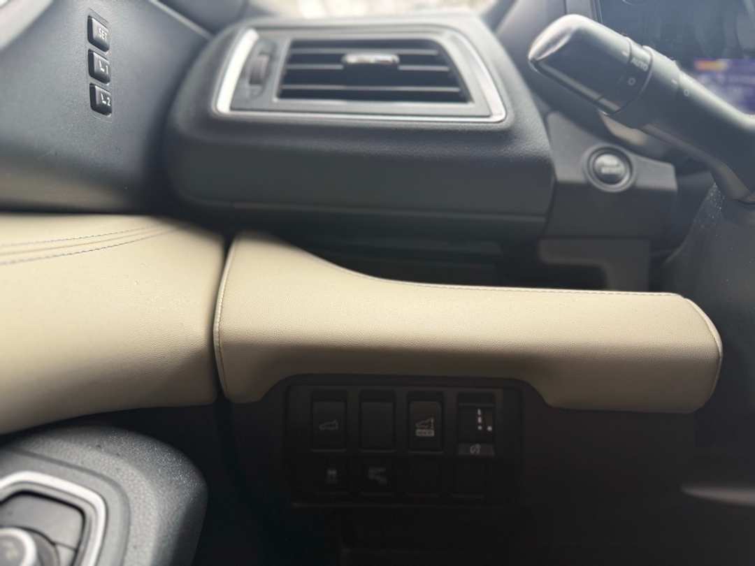 2019 Subaru Ascent Limited - Image 16