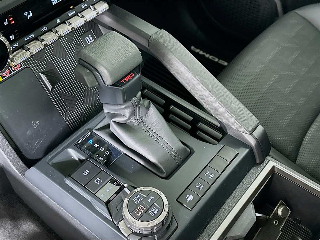 2025 Toyota Tacoma TRD OffRoad - Image 17