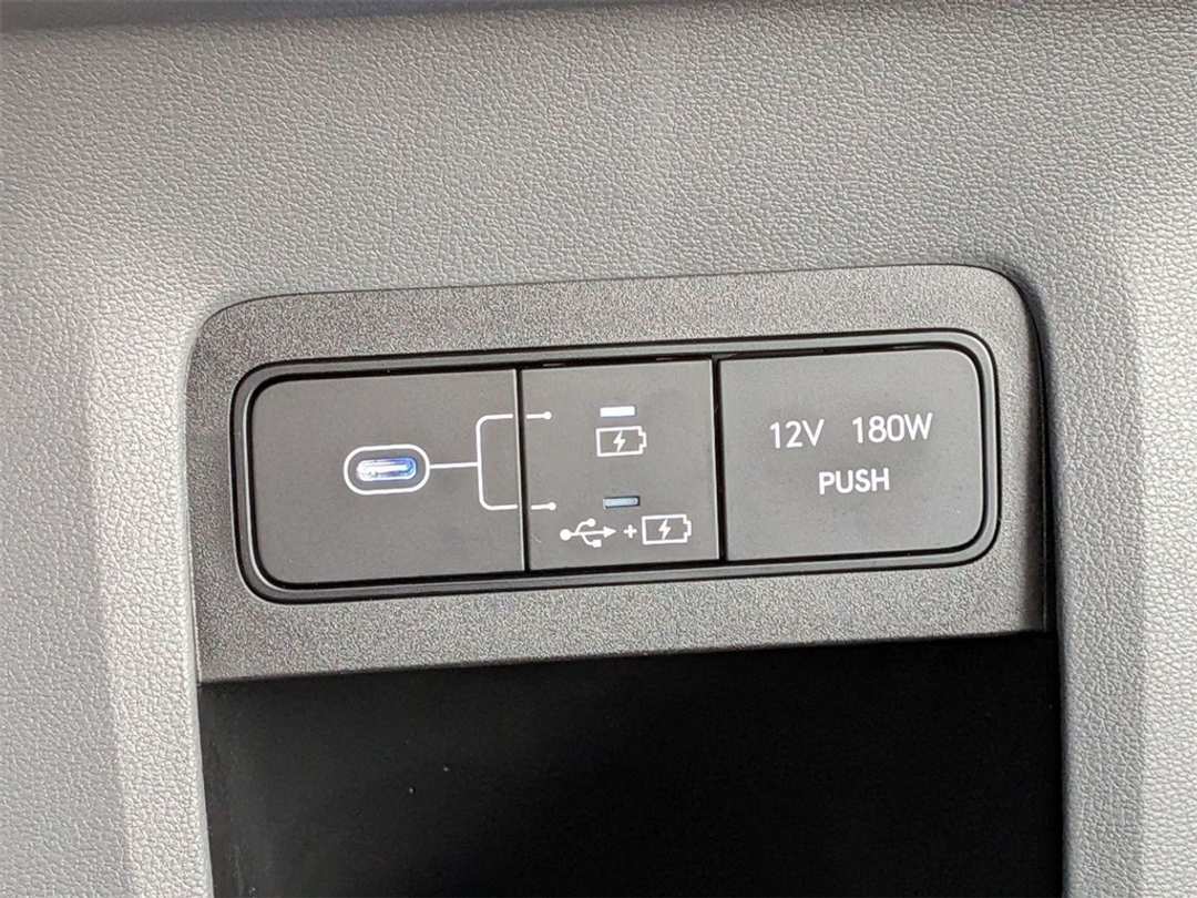 2025 Hyundai Ioniq 5 SE - Image 23