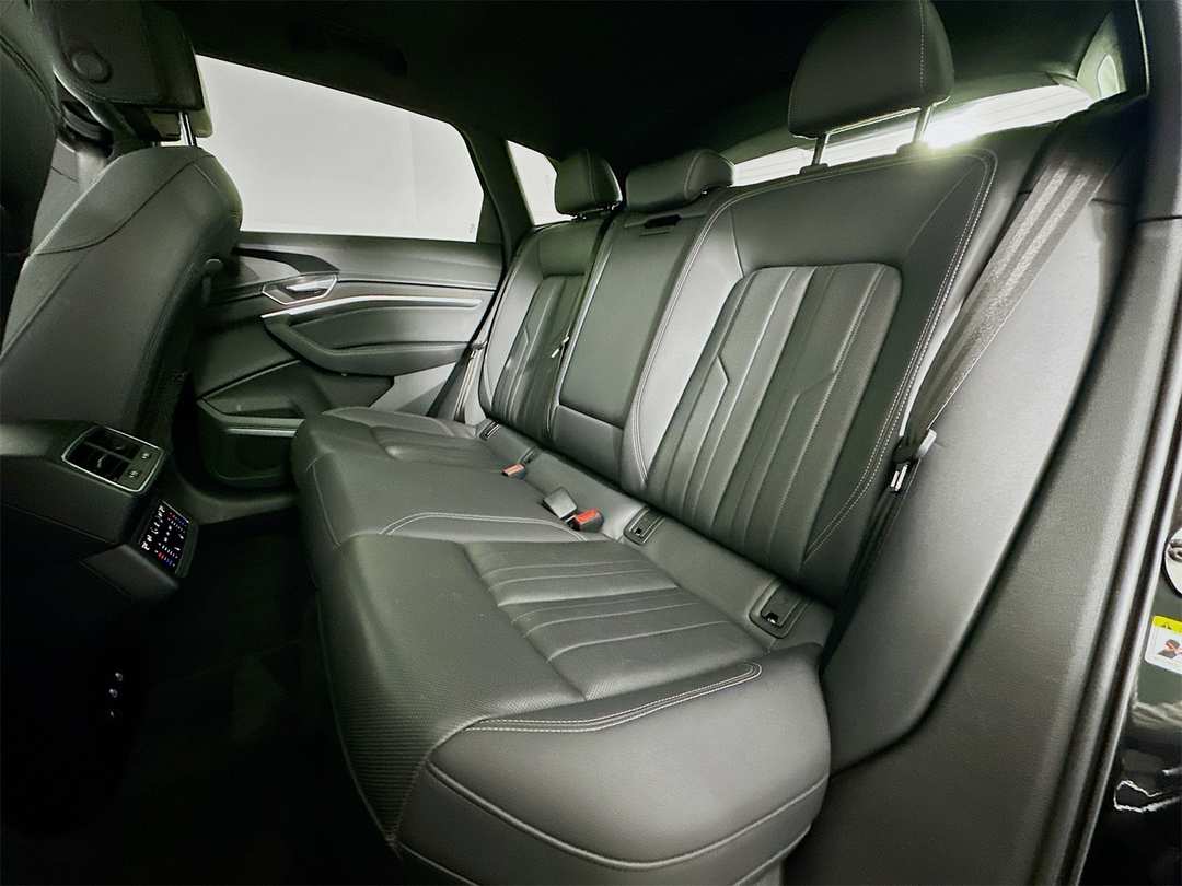 2022 Audi E-Tron Premium Plus - Image 26